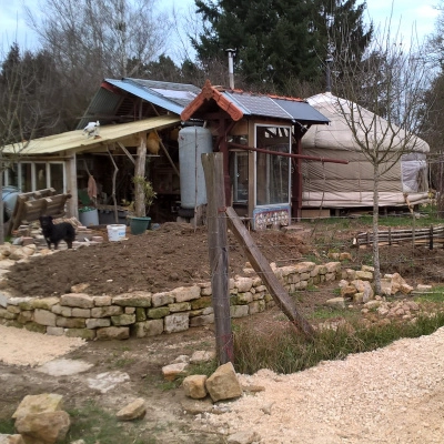 La Fontaine au Loup, pour s'exercer au jardinage et au bricolage.