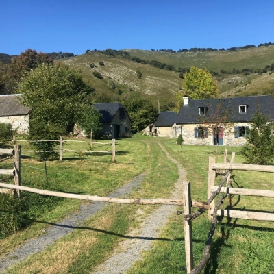 Ferme Rénovée sur Site Exceptionnel Hautes-Pyrénées (65)