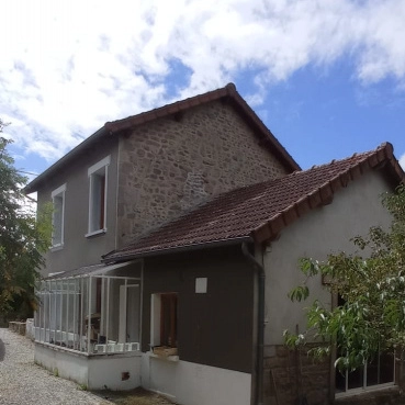 Vends Maison et Grand Terrain (23)