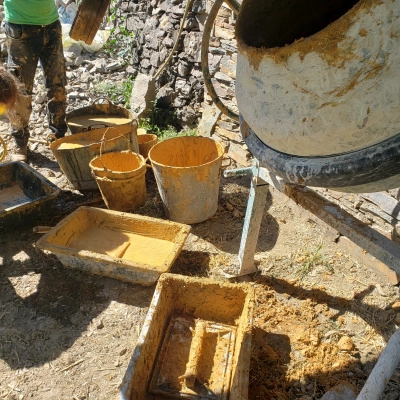 Isolation en terre-paille, constructions en bois et médiation (30)