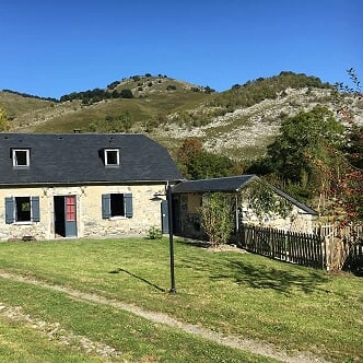 Ferme Rénovée sur Site Exceptionnel Hautes-Pyrénées (65)