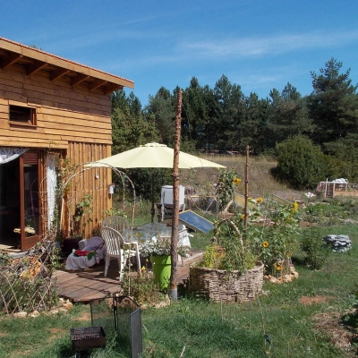 Stage: J'Éco-Construis une Petite Habitation en Palette (12)